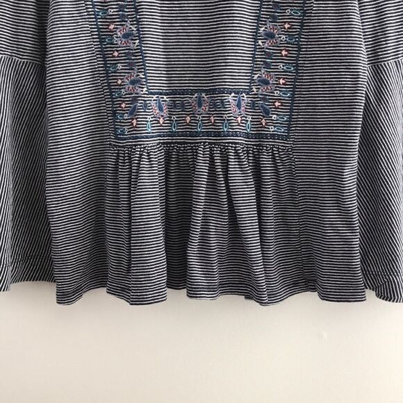 LOFT embroidered peasant blouse - Picture 10 of 13